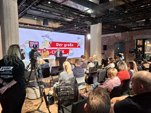 Event Live realisiert Livestream für Diskussionsrunde im neuen Medienhaus der Ruhr Nachrichten
