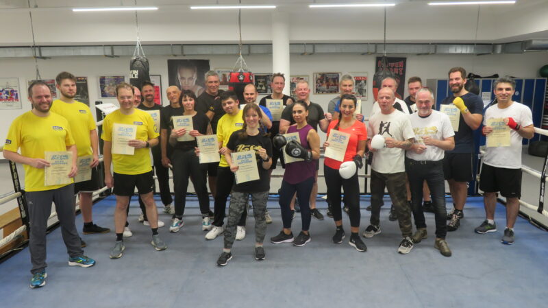 20 DBS-Boxsportdiplome an boxende Manager!