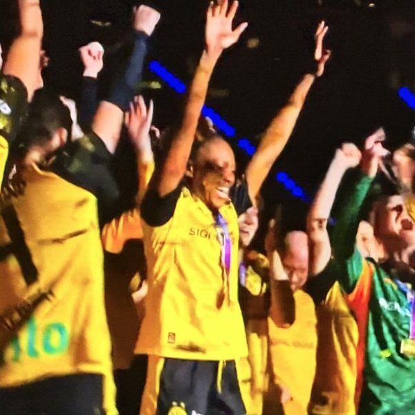 BVB-Handballerinnen gewinnen den DHB-Pokal 2026! 🏆🖤💛