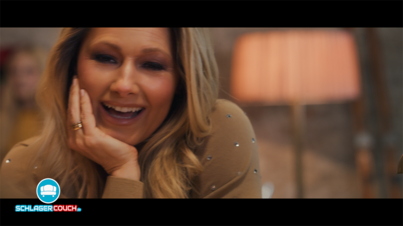 Frohe Weihnachten auf der Schlagercouch