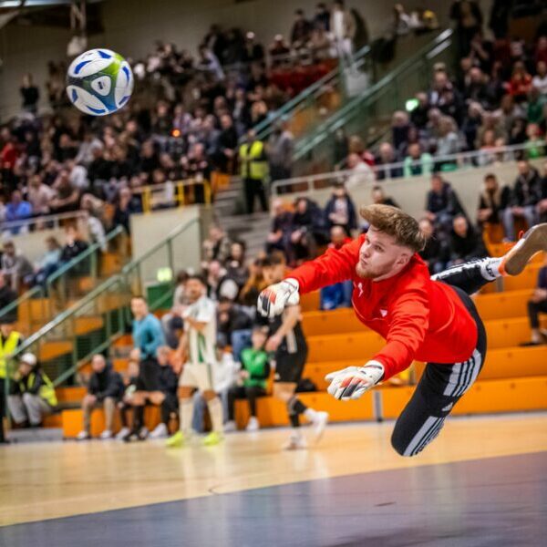Event-Live-Team im Dauereinsatz: Handball und Hallenfußball live aus Dortmund